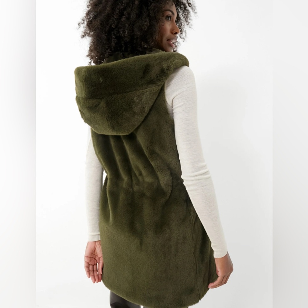 TUCKERNUCK

Moss Green Faux Fur Bayker Vest